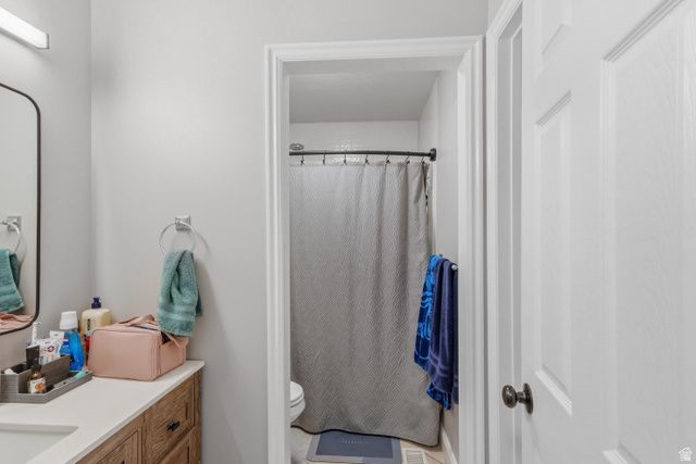 5890 W SWANBRIDGE DR, Kearns, UT 84118