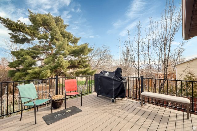 5890 W SWANBRIDGE DR, Kearns, UT 84118