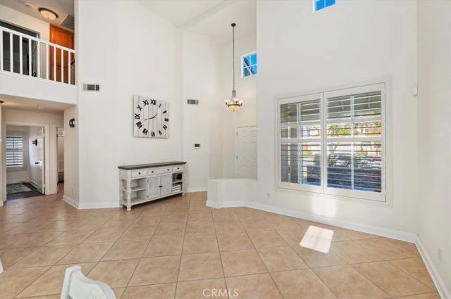 1040 Nighthawk Drive, Corona, CA 92881