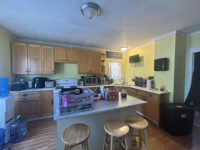 2712 N 50th STREET, Milwaukee, WI 53210