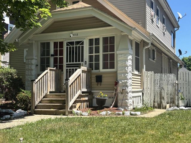 2712 N 50th STREET, Milwaukee, WI 53210