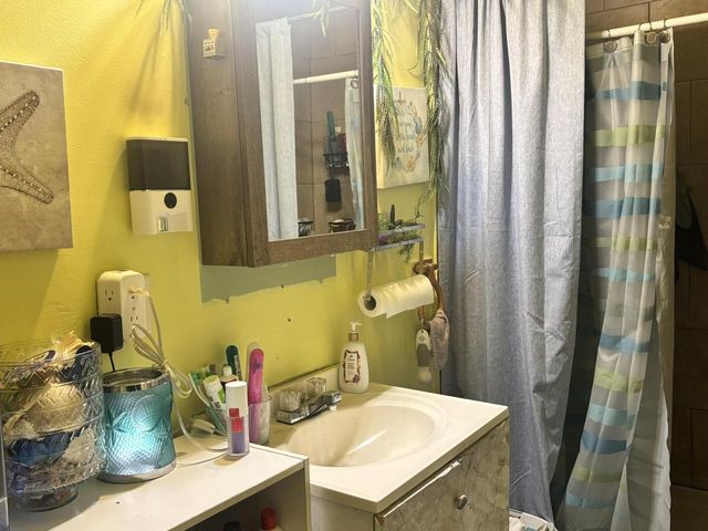 2712 N 50th STREET, Milwaukee, WI 53210