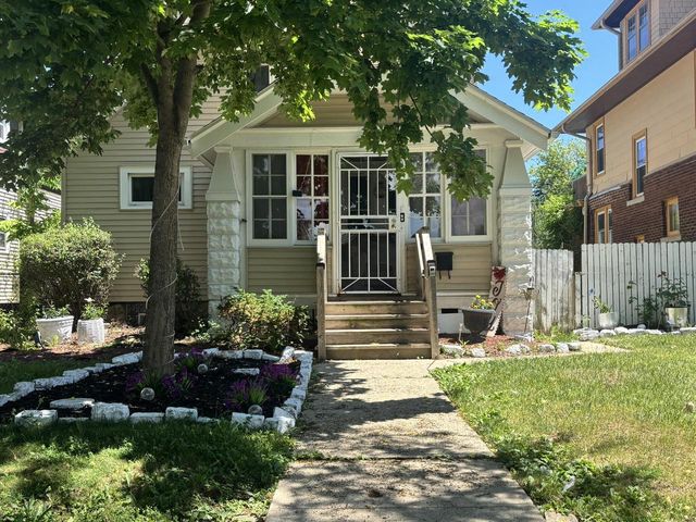 2712 N 50th STREET, Milwaukee, WI 53210