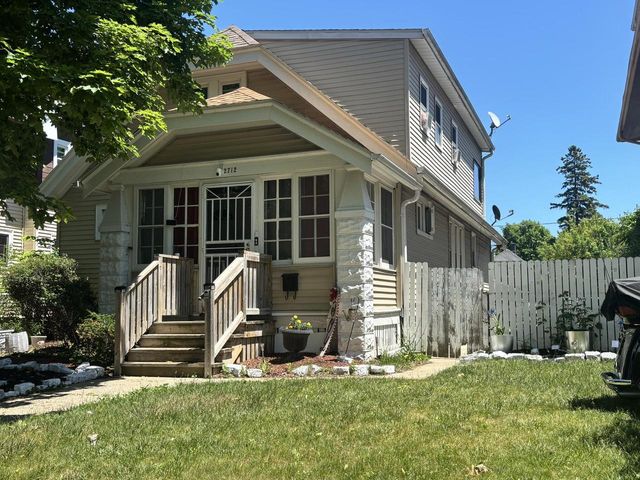 2712 N 50th STREET, Milwaukee, WI 53210