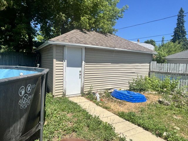 2712 N 50th STREET, Milwaukee, WI 53210