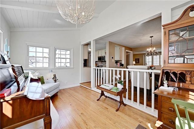 4827 W 78TH Terrace, Prairie Village, KS 66208