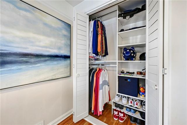 4827 W 78TH Terrace, Prairie Village, KS 66208