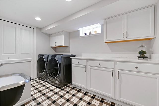 4827 W 78TH Terrace, Prairie Village, KS 66208