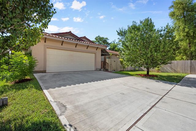 6962 Amie Lane, Pearland, TX 77584