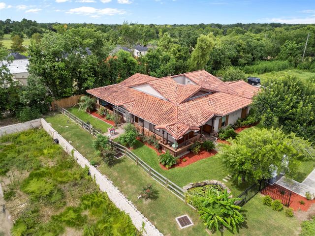 6962 Amie Lane, Pearland, TX 77584