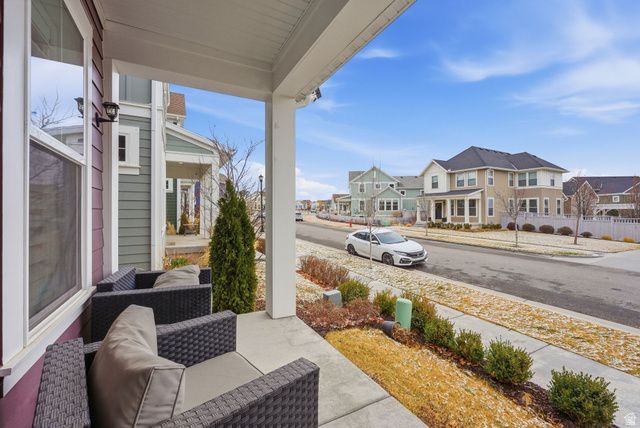 11594 S SKYWARD RD, South Jordan, UT 84009