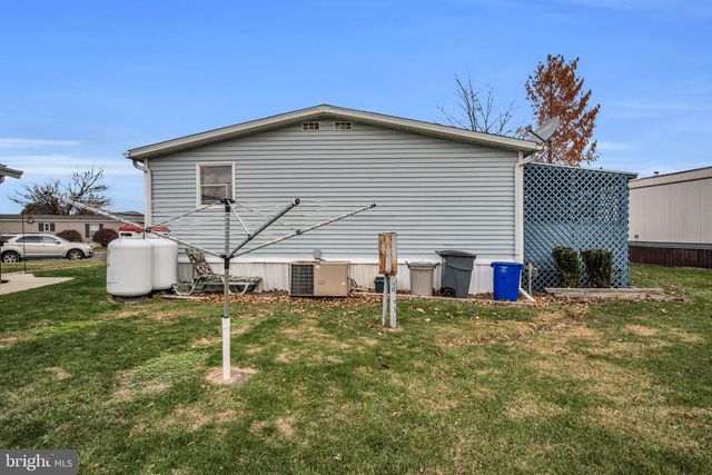 84 BUTTONWOOD DR, Dillsburg, PA 17019