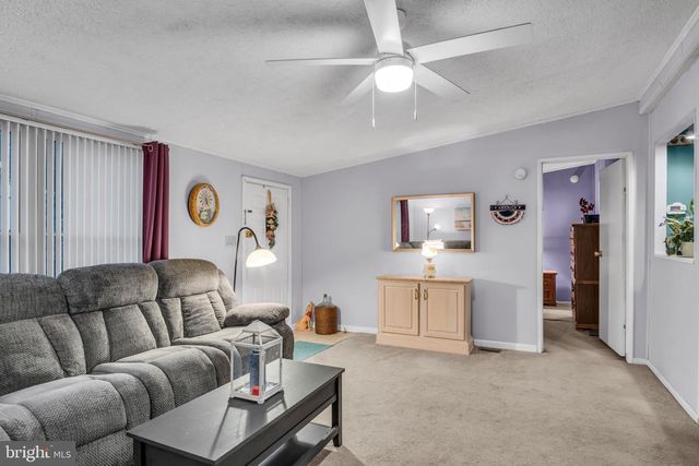 84 BUTTONWOOD DR, Dillsburg, PA 17019