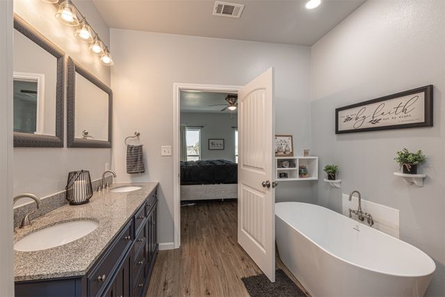 4340 Fm 1563, Wolfe City, TX 75496