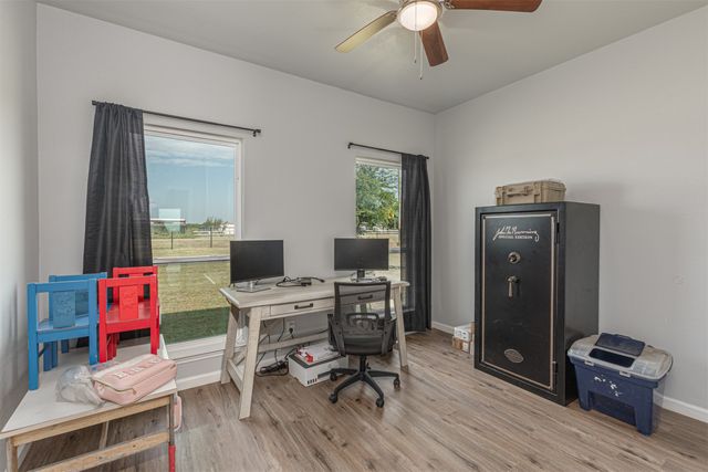 4340 Fm 1563, Wolfe City, TX 75496