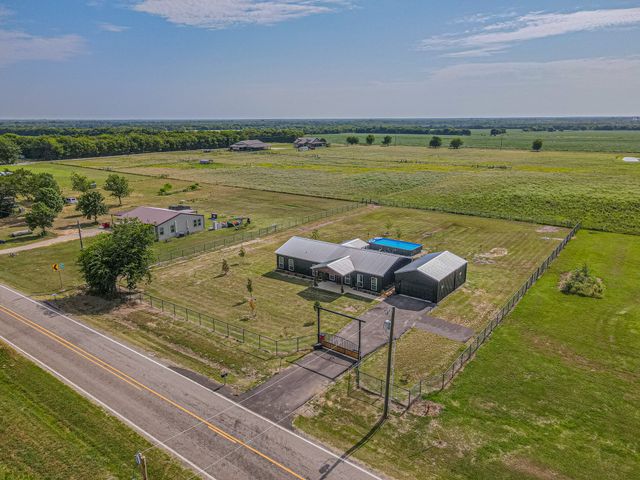 4340 Fm 1563, Wolfe City, TX 75496