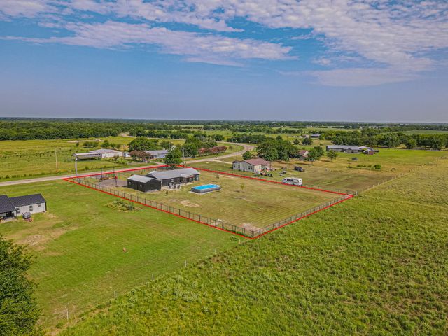 4340 Fm 1563, Wolfe City, TX 75496