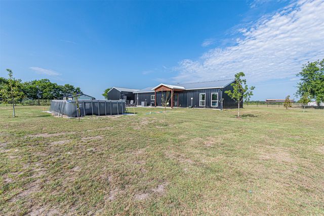 4340 Fm 1563, Wolfe City, TX 75496