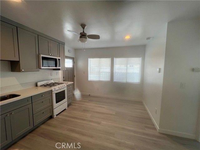 2706 Thornton Avenue B, Burbank, CA 91504