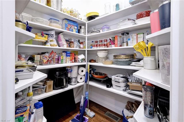 104 Stoke Poges, Williamsburg, VA 23188