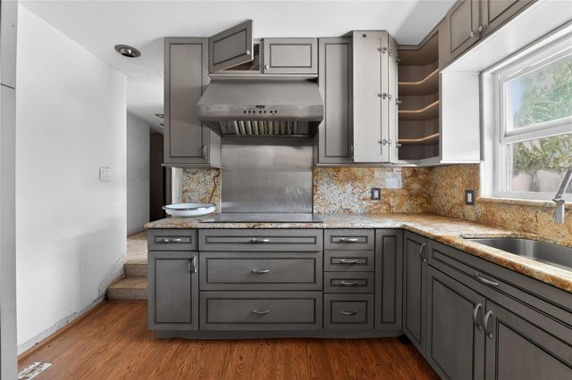 6620 GULFPORT BOULEVARD S, South Pasadena, FL 33707