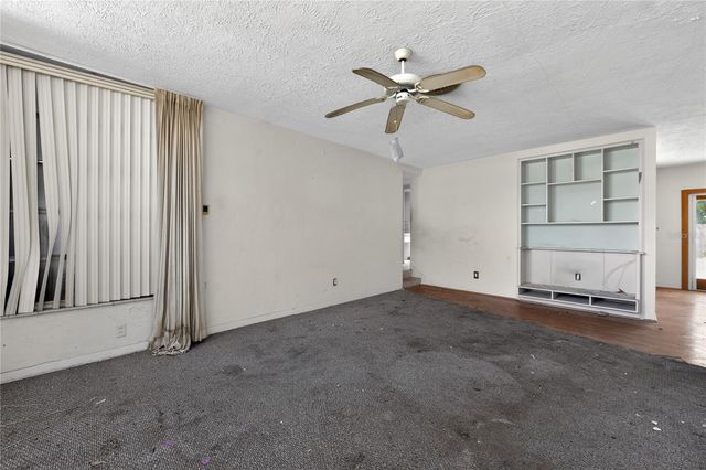 6620 GULFPORT BOULEVARD S, South Pasadena, FL 33707