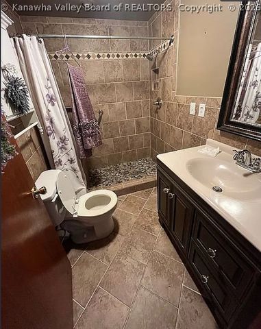 2222 Robin Avenue, East Bank, WV 25067