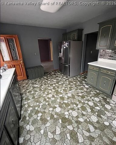 2222 Robin Avenue, East Bank, WV 25067