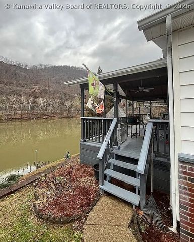 2222 Robin Avenue, East Bank, WV 25067