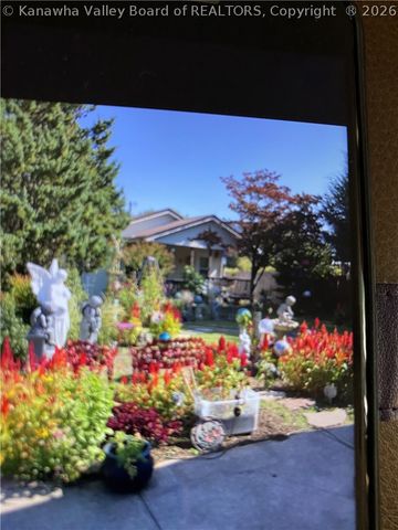 2222 Robin Avenue, East Bank, WV 25067