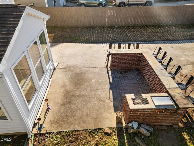 6 Toms Rock Place, Durham, NC 27704