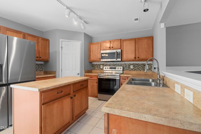 6 Toms Rock Place, Durham, NC 27704