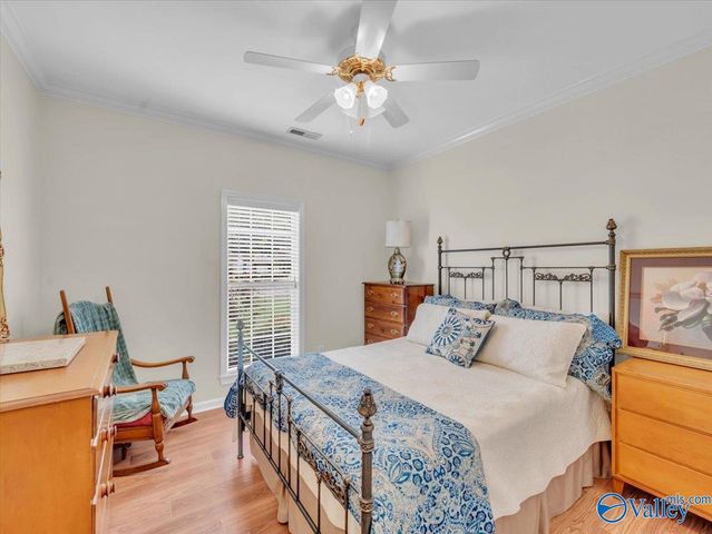 1941 Red Sunset Drive, Decatur, AL 35603