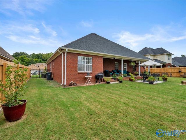 1941 Red Sunset Drive, Decatur, AL 35603
