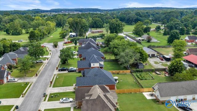 1941 Red Sunset Drive, Decatur, AL 35603