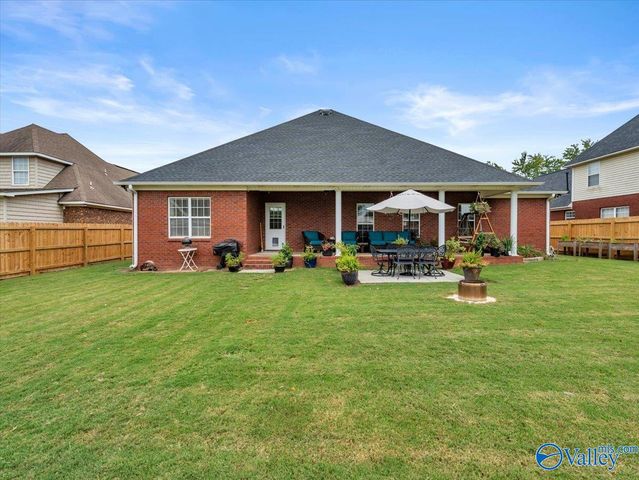 1941 Red Sunset Drive, Decatur, AL 35603