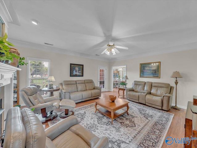 1941 Red Sunset Drive, Decatur, AL 35603