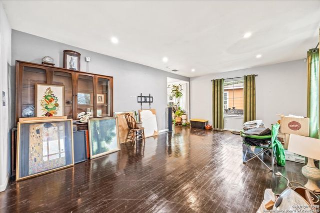 1402 Mardell, San Antonio, TX 78201