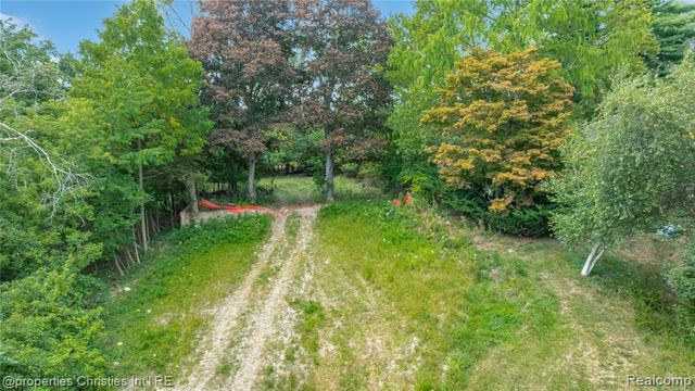 5620 Inkster Road, West Bloomfield, MI 48323