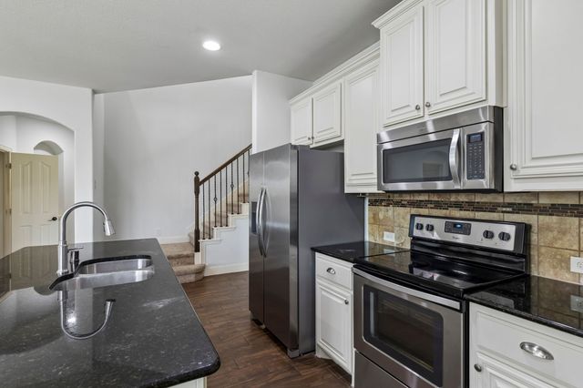 705 Austin Lane, Lavon, TX 75166