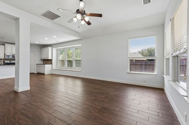 705 Austin Lane, Lavon, TX 75166