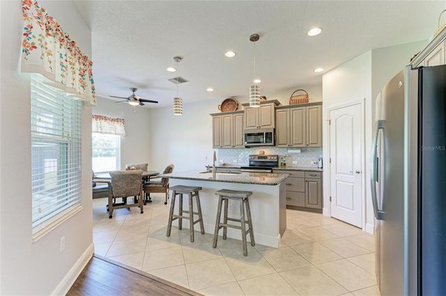 7750 RIDGELAKE CIRCLE, Bradenton, FL 34203