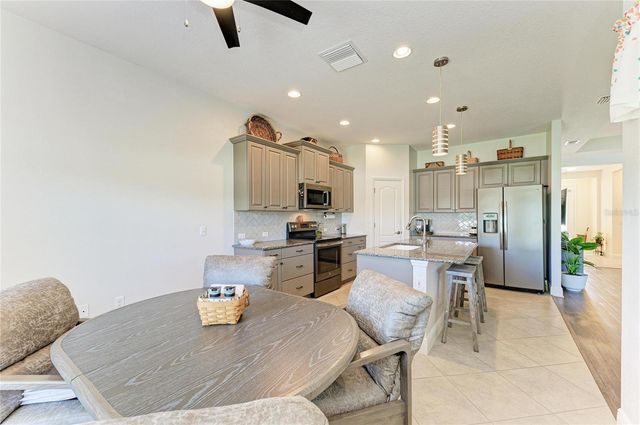 7750 RIDGELAKE CIRCLE, Bradenton, FL 34203
