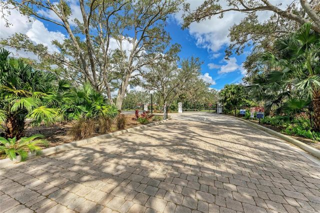 7750 RIDGELAKE CIRCLE, Bradenton, FL 34203