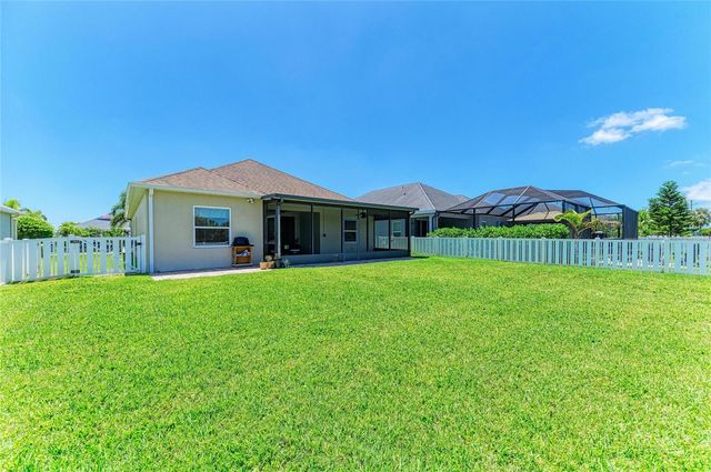 7750 RIDGELAKE CIRCLE, Bradenton, FL 34203