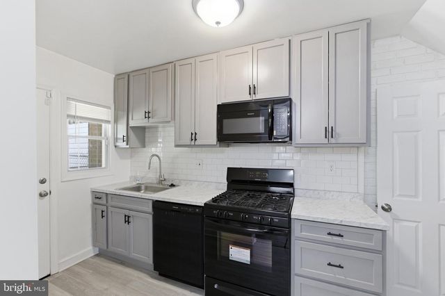 138 MISSISSIPPI AVE SE, Washington, DC 20032