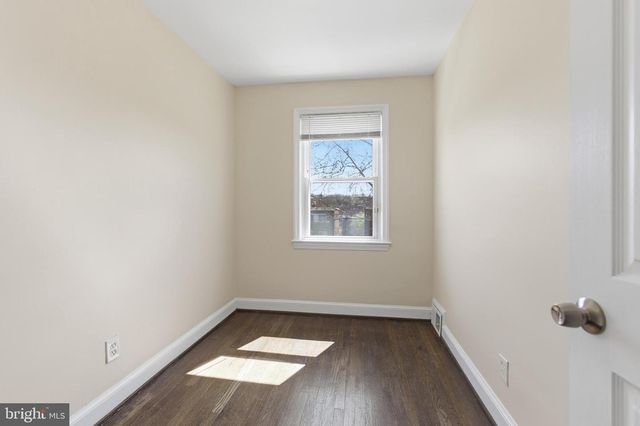 138 MISSISSIPPI AVE SE, Washington, DC 20032