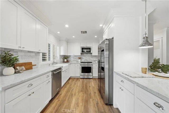 1429 Valley View Road 18, Glendale, CA 91202