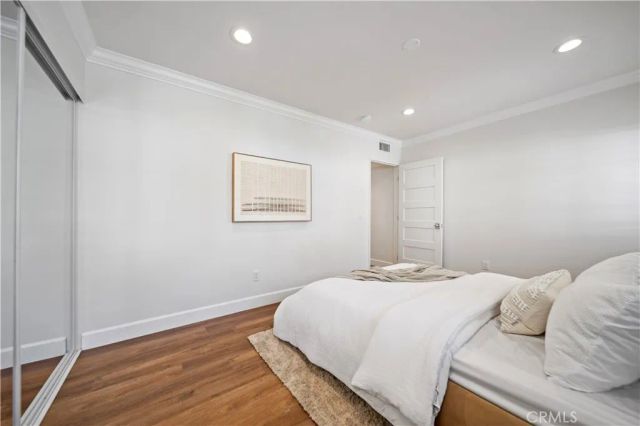 1429 Valley View Road 18, Glendale, CA 91202