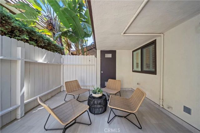 1429 Valley View Road 18, Glendale, CA 91202